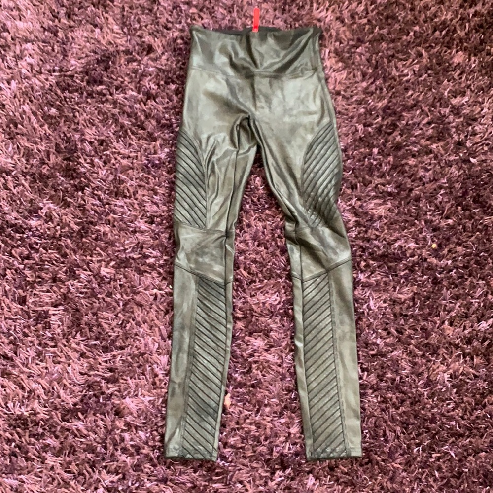 Spanx motto leggings